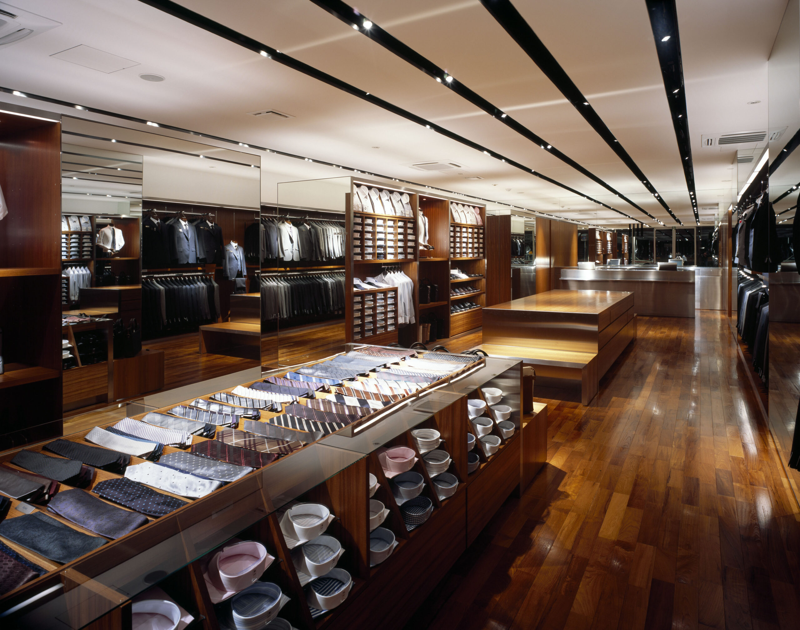 SUIT SELECT（スーツセレクト）