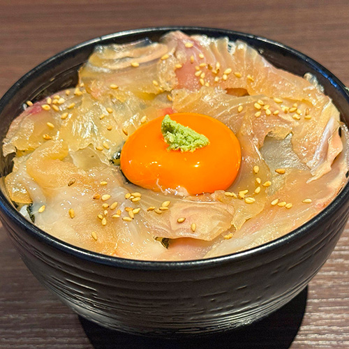 青森県産ヒラメの漬け丼